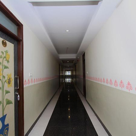 Hotel O Sri Sai Residency Bidadi Eksteriør billede